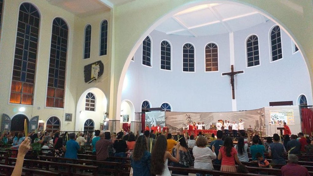 Domingo de Ramos: Fiéis participam da abertura da Semana Santa na Paróquia de São Benedito